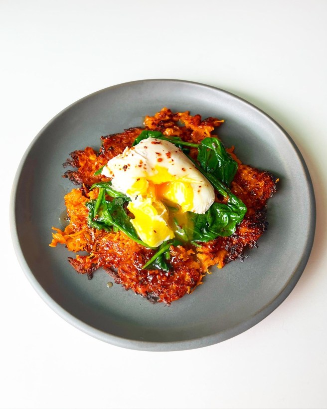 sweet potato hashbrowns with homemade hot honey and a poached&nbsp;egg
