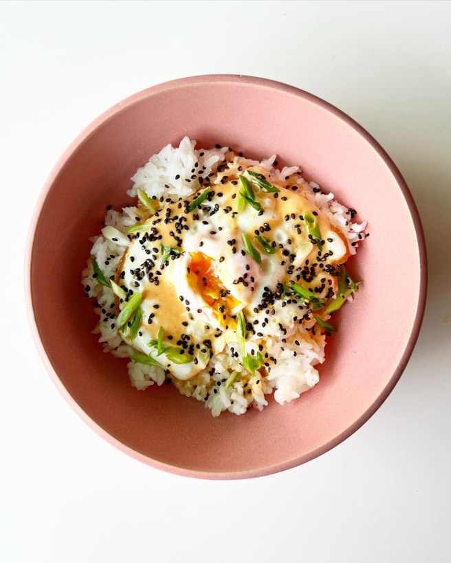 fried egg on rice with kewpie mayo&nbsp;sauce